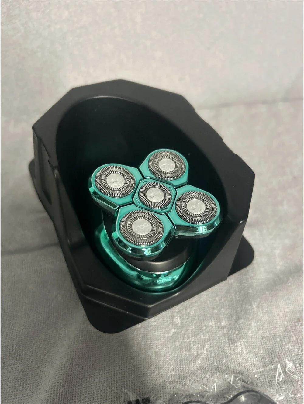 Pop Sonic 5.0 Shaver (5-Head Face, Head+Body Shaver) LED Display - Green